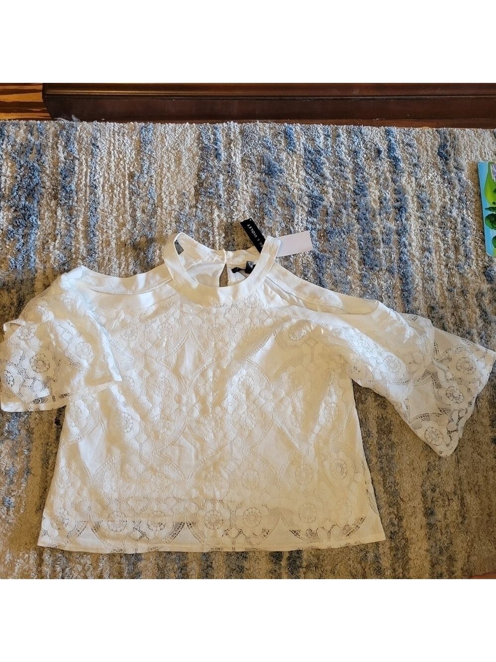 NWT Ash & Violet cold shoulder size XL